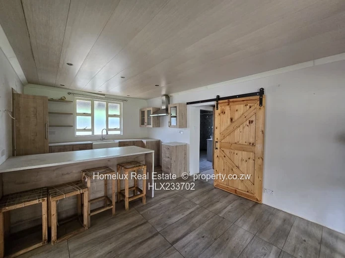 Elegant Eastlea 5-Bedroom Family Home with Separate Cottage |