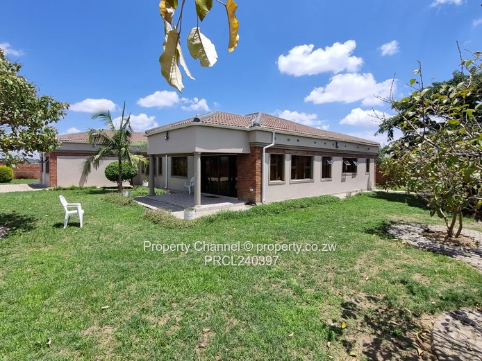 Prime Pomona Home | 1800sqm | Title Deeds Available (Sole Mandate)