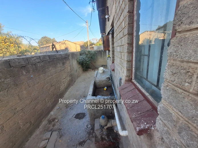 2 Bedroom House in Ivory Park, Just off Amalinda Road 