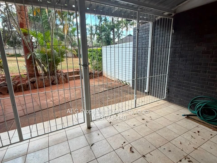 2 bed flat for sale  Avondale 