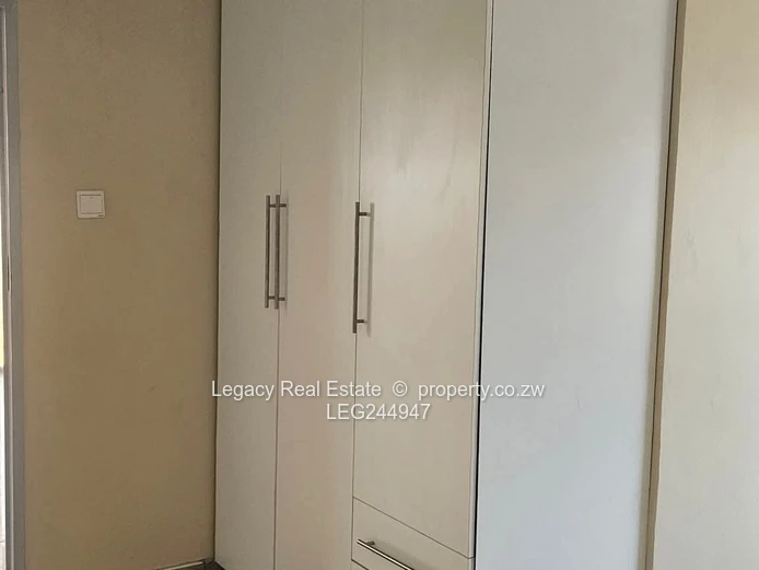 Contemporary 2 Bedroom Apartment Near Amenities