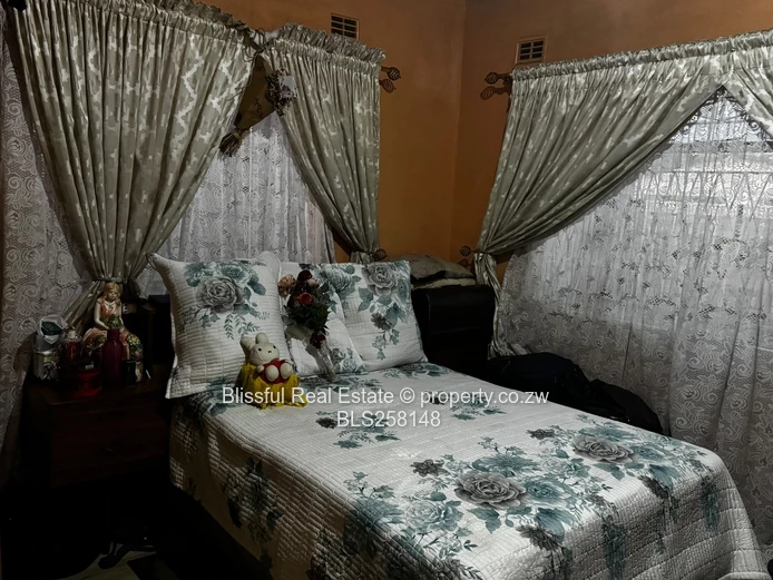 Warren Park 3-Bed Home - Tiled, Fireplace & Municipal Water