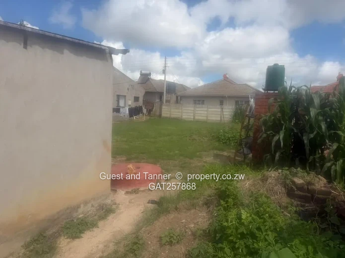 Residential Stand w/3 Roomed Cottage For Sale In Damofalls (Sole Mandate)