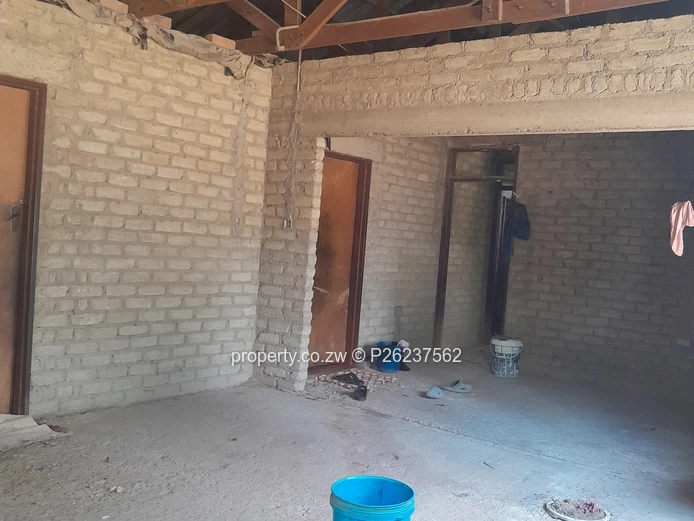 An incomplete 7 roomed house for sale in Southlea park 