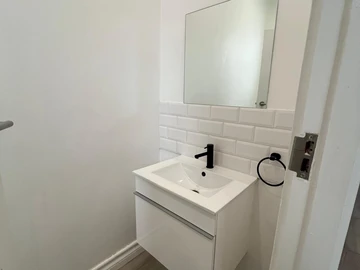 2 Bedroom Garden Flat