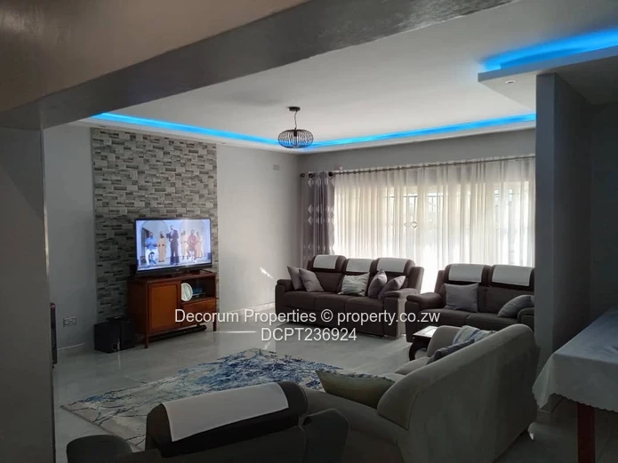 Nyeredzi -Ridge House For Rent