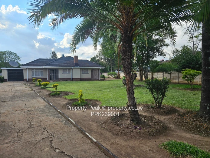 Solid House In Mt Pleasant For Rent Good Location Close To Groombridge Shopping Centre. (Sole Mandate)