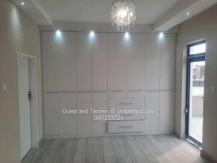 Arlington Prestige — Modern 4-Bedroom Home for Sale