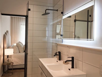 3 Bedroom Garden Flat