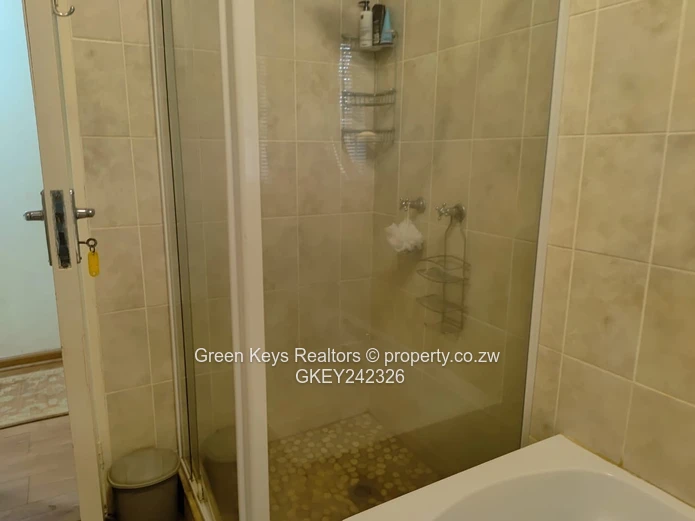 Spacious 6-Bed Mandara Home, Harare East — Mezzanine & AC