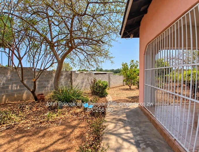 4 Bedroom Home in Matsheumhlope!