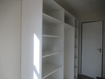 4 Bedroom Flat & Apartment