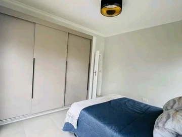 3 Bedroom Flat & Apartment