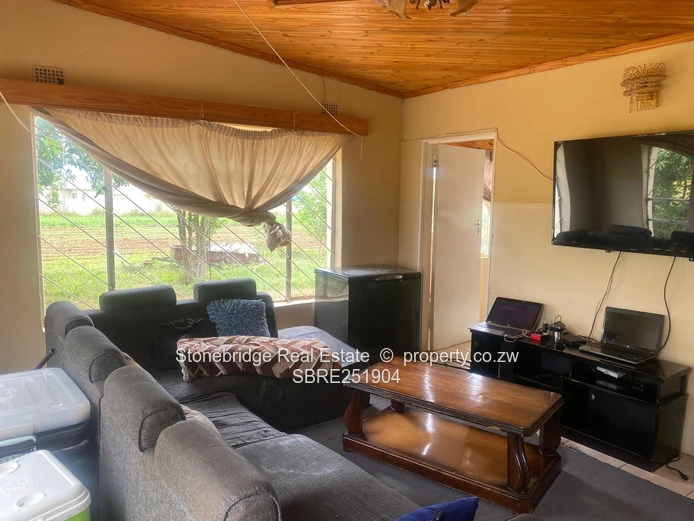 Woodville Park Cottage on 2 Acres of land for sale