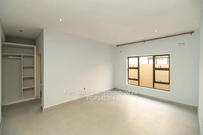 Modern 3 Bedroom Townhouse 