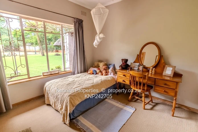 Tranquil Home, Prolific Borehole and Excellent Power! (Sole Mandate)