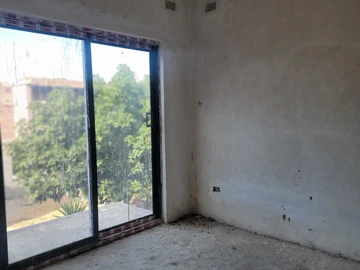 3 Bedroom Flat & Apartment