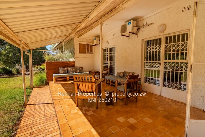 Attractive 5 bedroom home on two and a half acres. Great location and good water. (Sole Mandate)