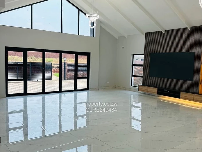 Modern 4-Bed Home in Nyeredzi Ridge - Solar & Borehole