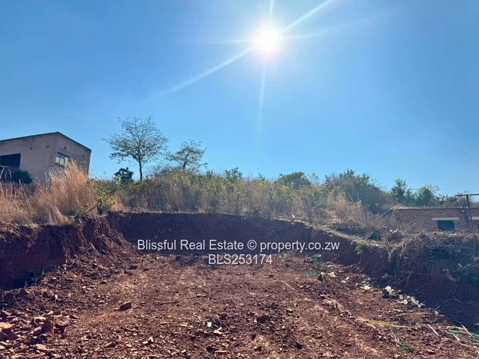 460 sqm for sale in kambuzuma section 4