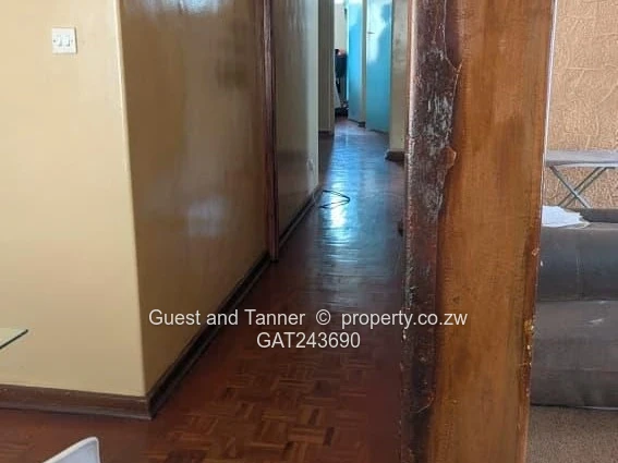 3-Bedroom Home in Montrose - Offering Space, Comfort & Great Convenience