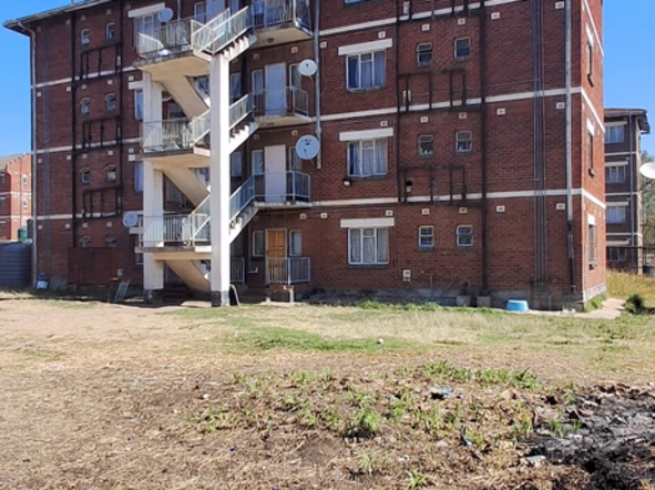 3 Bedroom Flat & Apartment