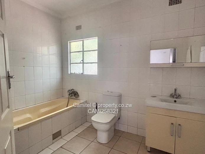 Fully Furnished 1-Bed Flat in Newlands - Pool & Borehole