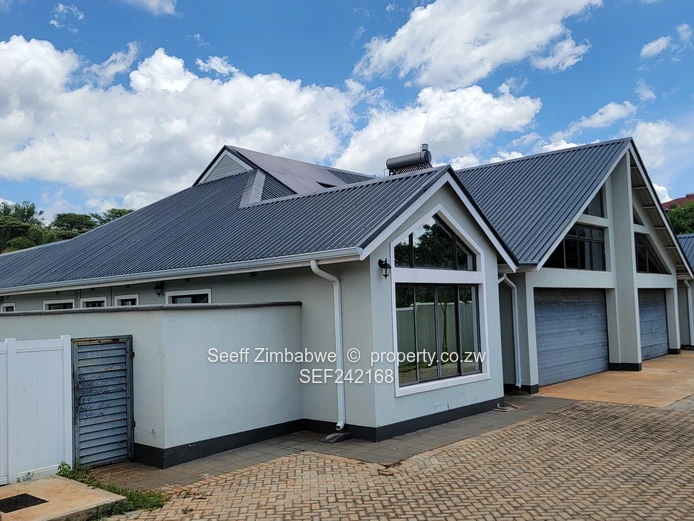 A Luxurious 4-Bedroom Townhouse/Cluster