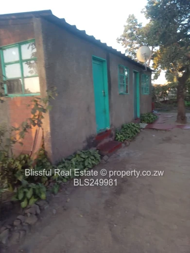 4 roomed core house for sale in mufakose
