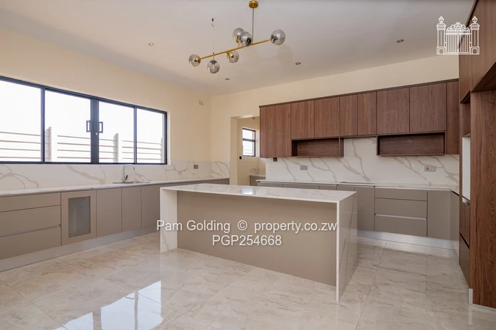 Newly Built 5-Bedroom Home In Mount Pleasant Heights