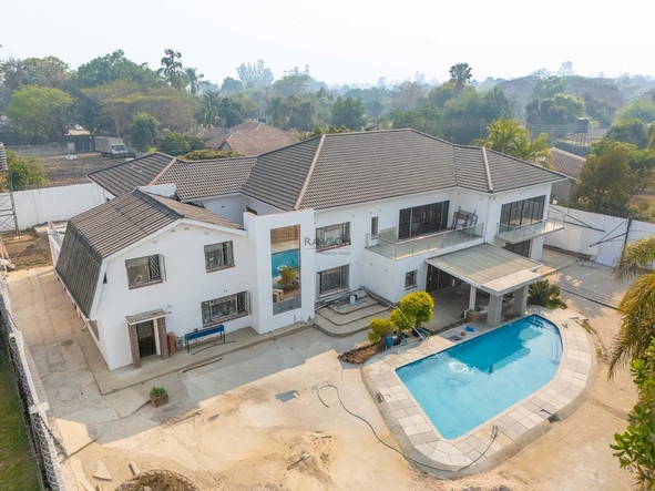7 Bedroom House