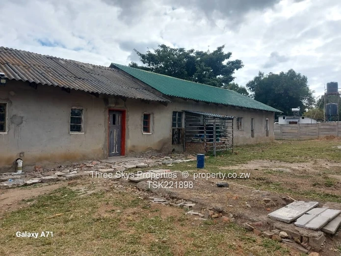Expansive 6 Hectare Commercial Property for Sale in Ruwa, Zimbabwe