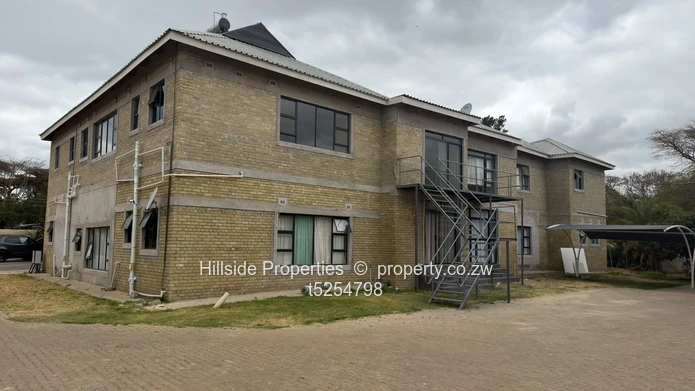 3bedroom apartment Groom bridge  (Sole Mandate)