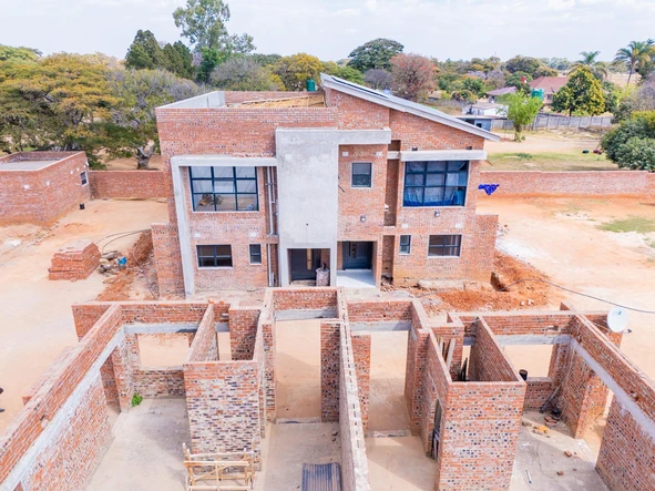 3 Bedroom Flat & Apartment