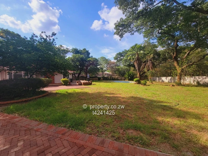 Chisipite 3 bedroom house to rent 