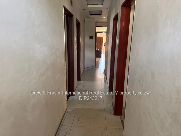 Budiriro Cabs 5 beds house for sale $65k