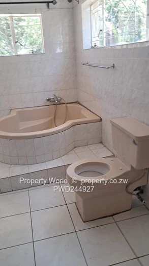 3 Bedroom House To Let In Greendale North