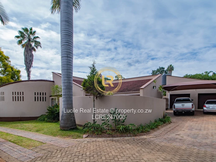 Stylish Townhouse to Let in Kambanji