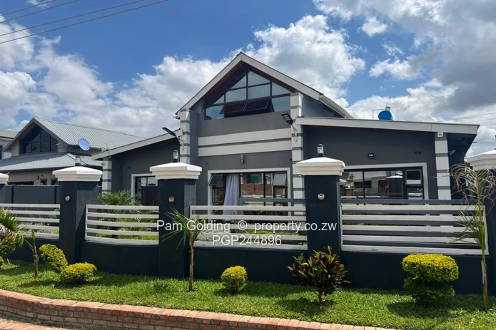 Modern Family Home (Sole Mandate)