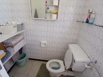 3 Bedroom Flat & Apartment