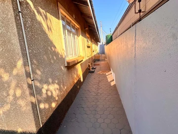 6 Bedroom House
