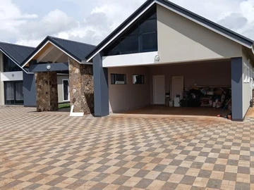 5 Bedroom House