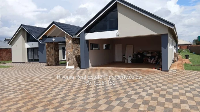 Mount Pleasant Heights: 5-Bed Family Home with Borehole