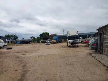 Commercial & Industrial Land