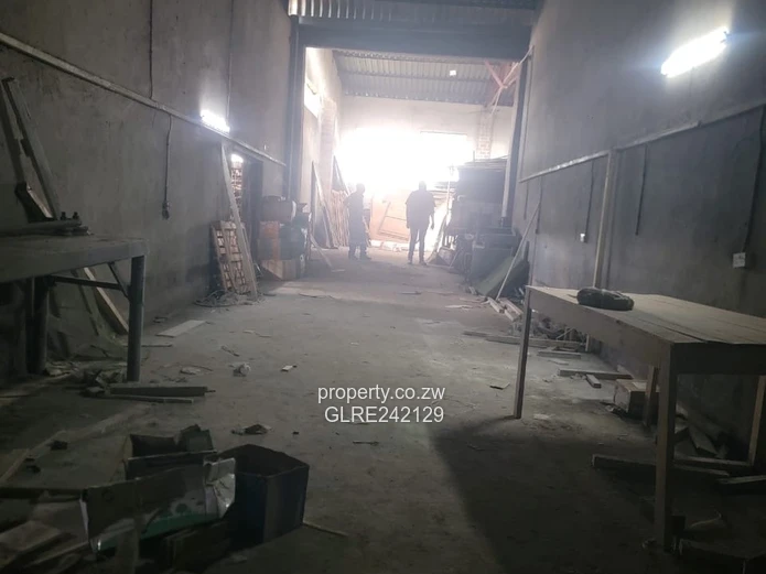 Warehouse To Let Bluffhill, Industrial Park 