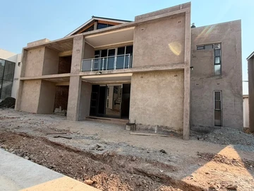 4 Bedroom Garden Flat