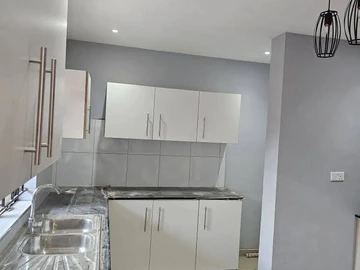 3 Bedroom Flat & Apartment