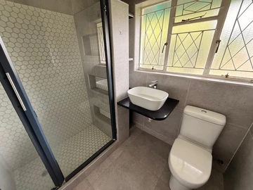 2 Bedroom Garden Flat