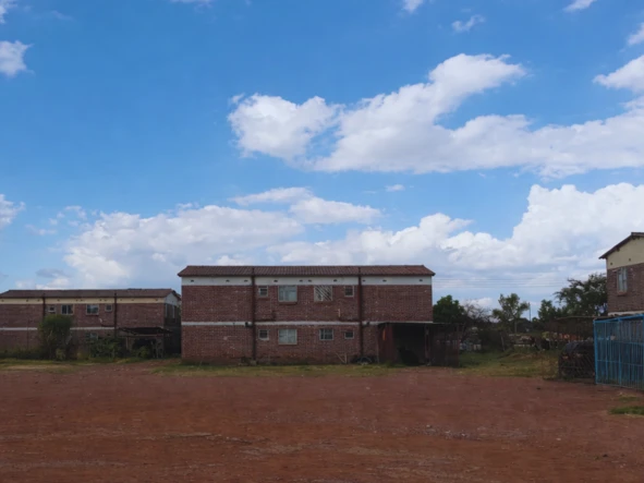 2 Bedroom Flat & Apartment