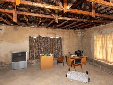 Farm & Agricultural Land